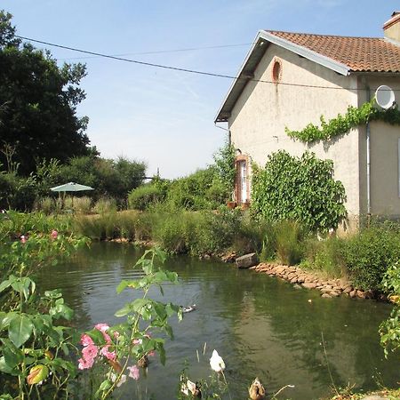 Chez Tartaud Villa Lathus St Remy Exterior photo