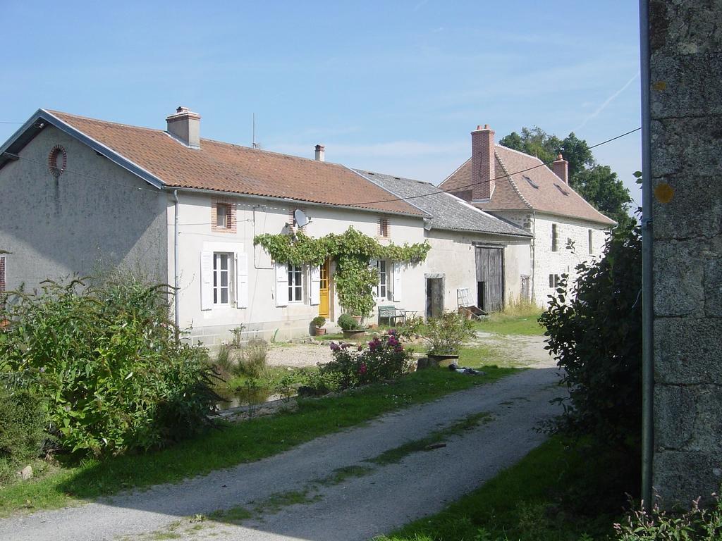 Chez Tartaud Villa Lathus St Remy Exterior photo